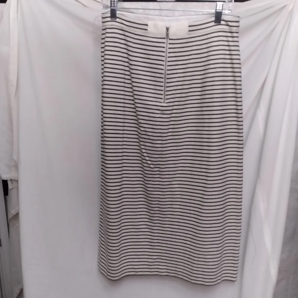 ALICE+OLIVIA Striped Midi Skirt w/Deep Front Vent